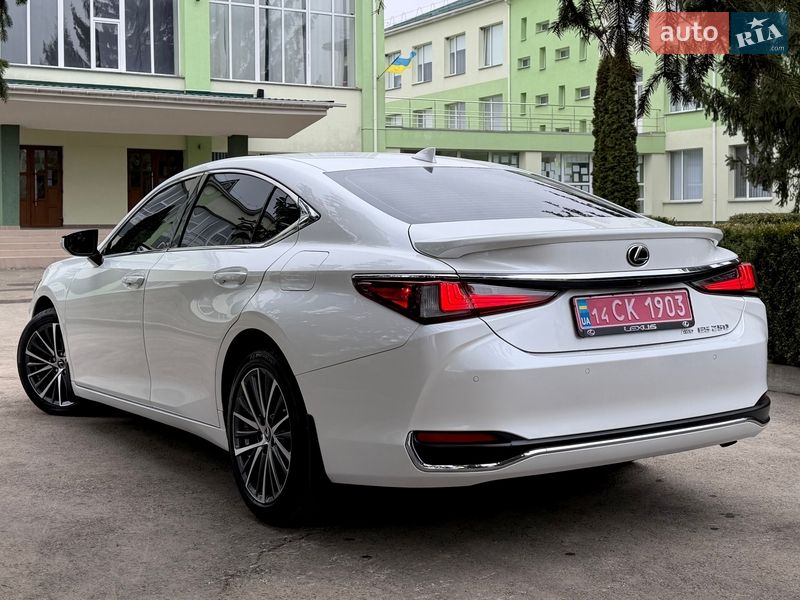 Седан Lexus ES 2022 в Виннице фото 5 Седан Lexus ES 2022 в Виннице
