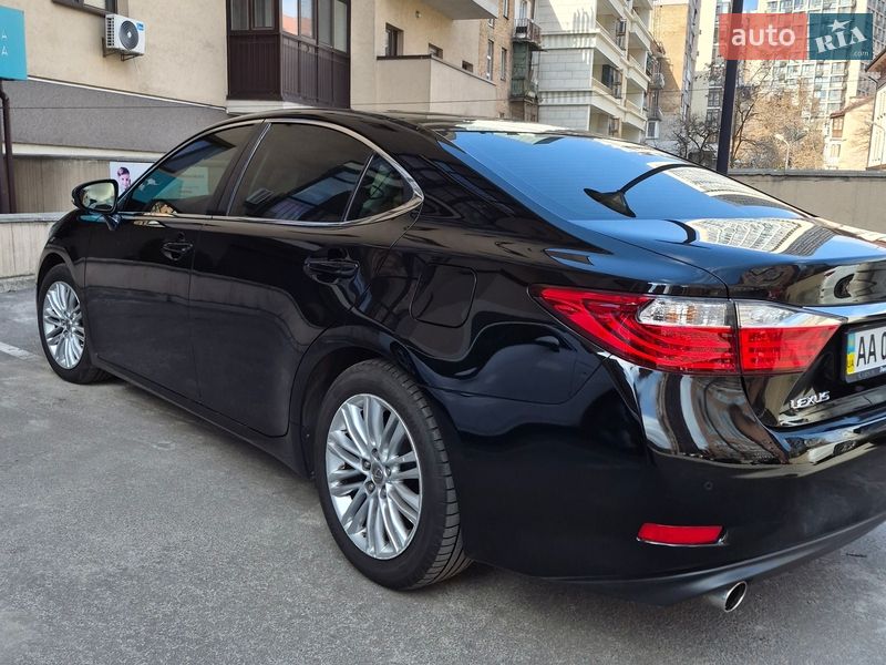 Седан Lexus ES 2012 в Киеве фото 5 Седан Lexus ES 2012 в Киеве