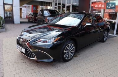 Седан Lexus ES 2022 в Львове