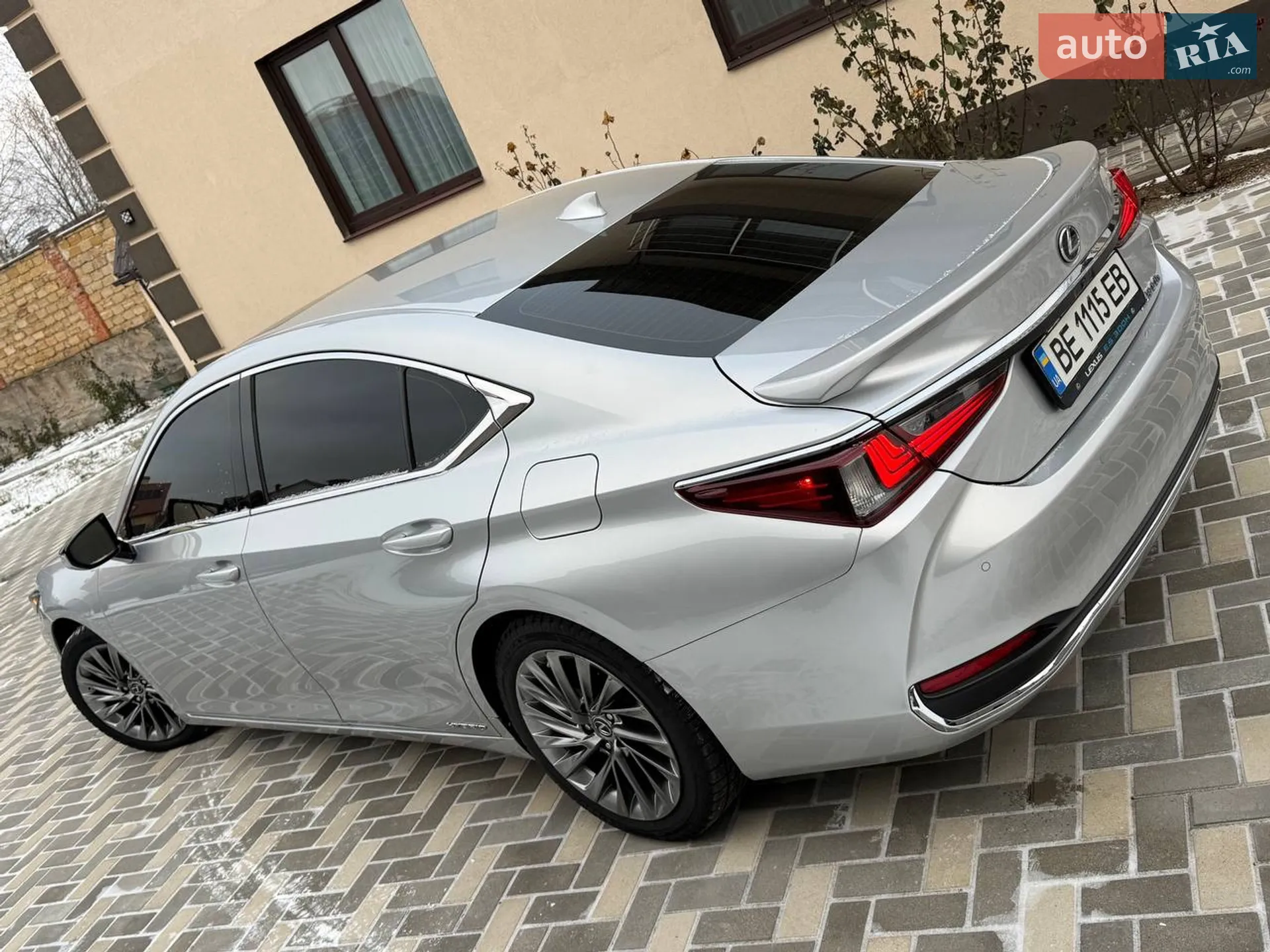 2019 Lexus ES - мініатюра 16