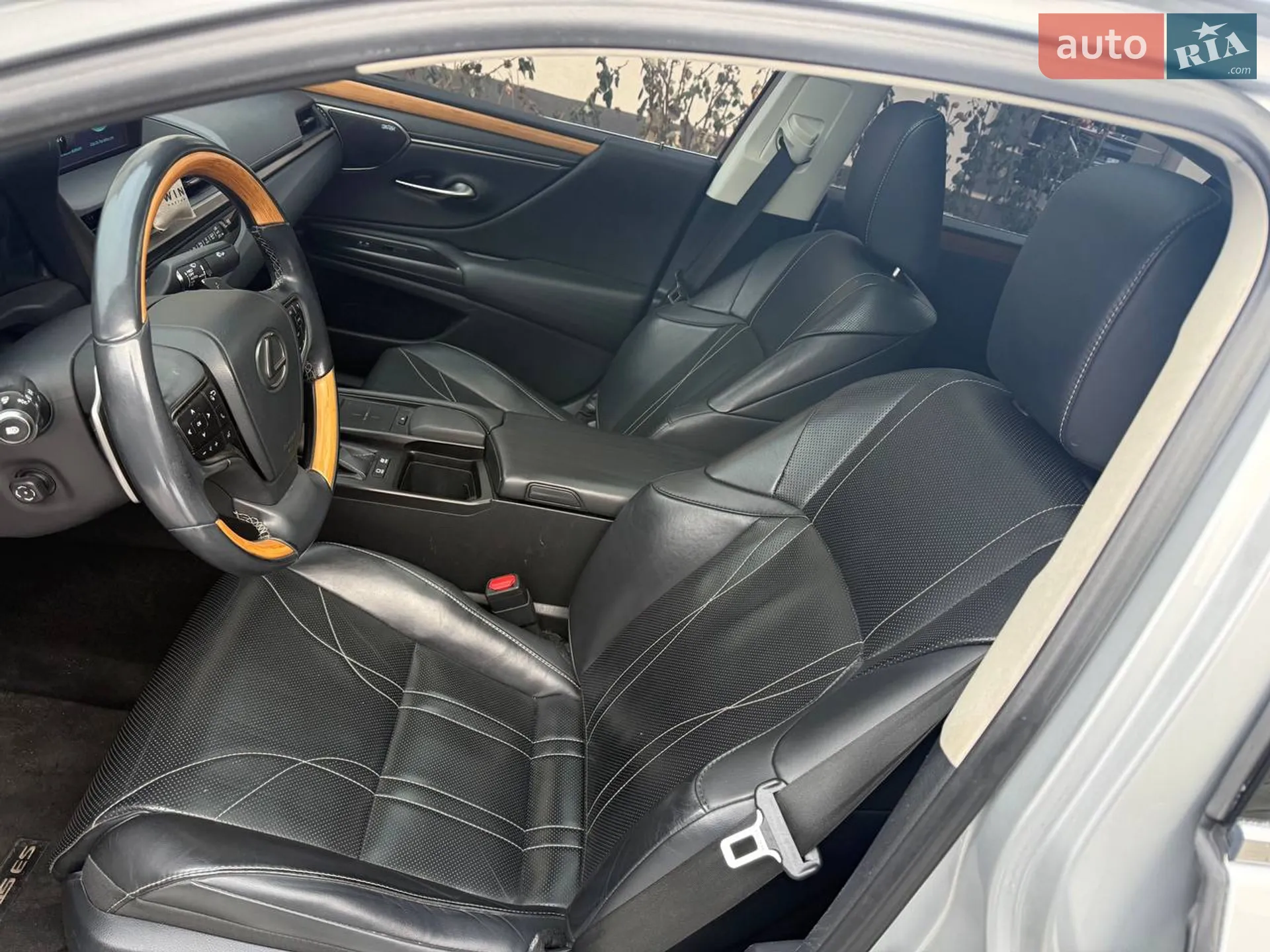 2019 Lexus ES - мініатюра 18