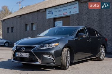 Седан Lexus ES 2018 в Киеве