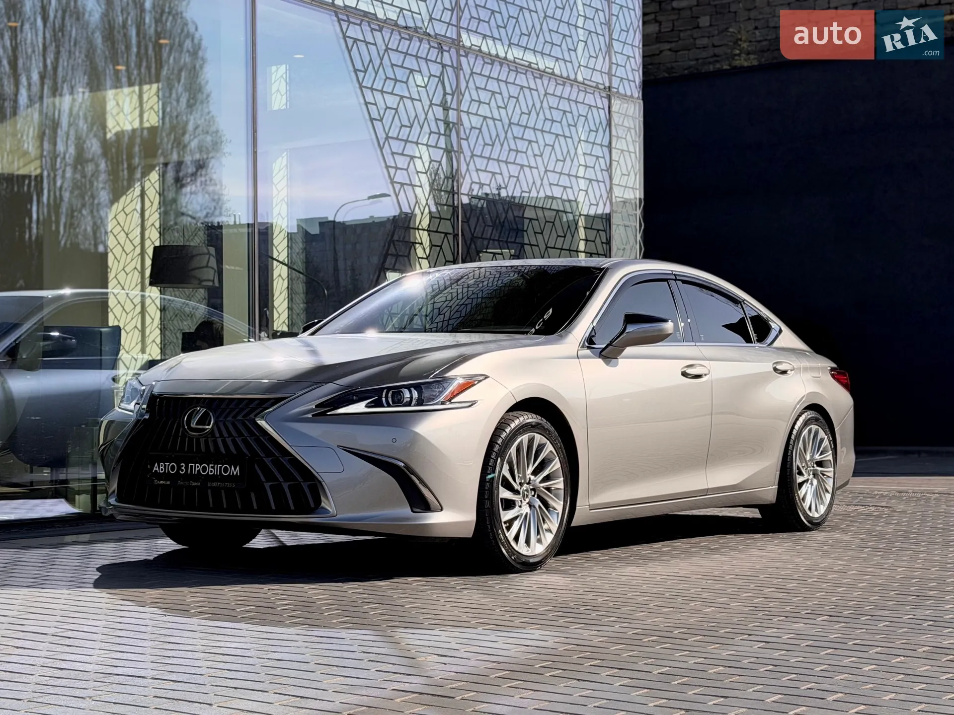 2021 Lexus ES - фото 1