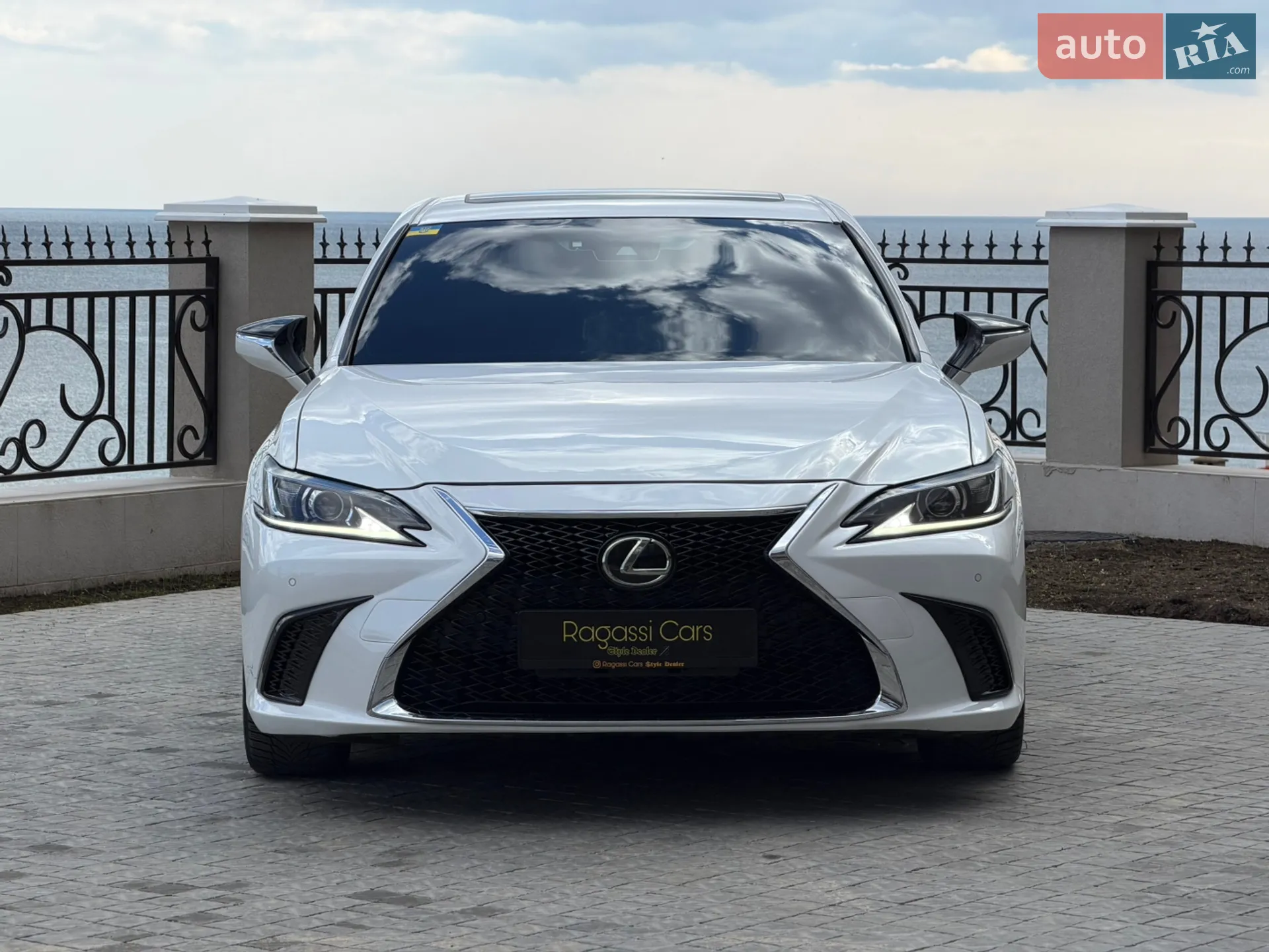 2022 Lexus ES - мініатюра 3