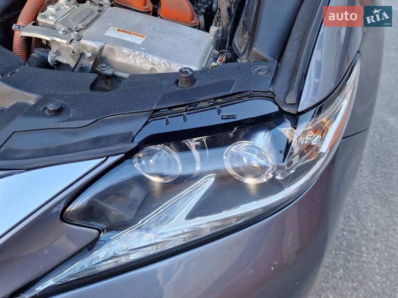 Седан Lexus ES 2015 в Киеве