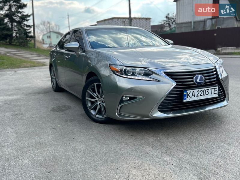 Lexus ES 2017