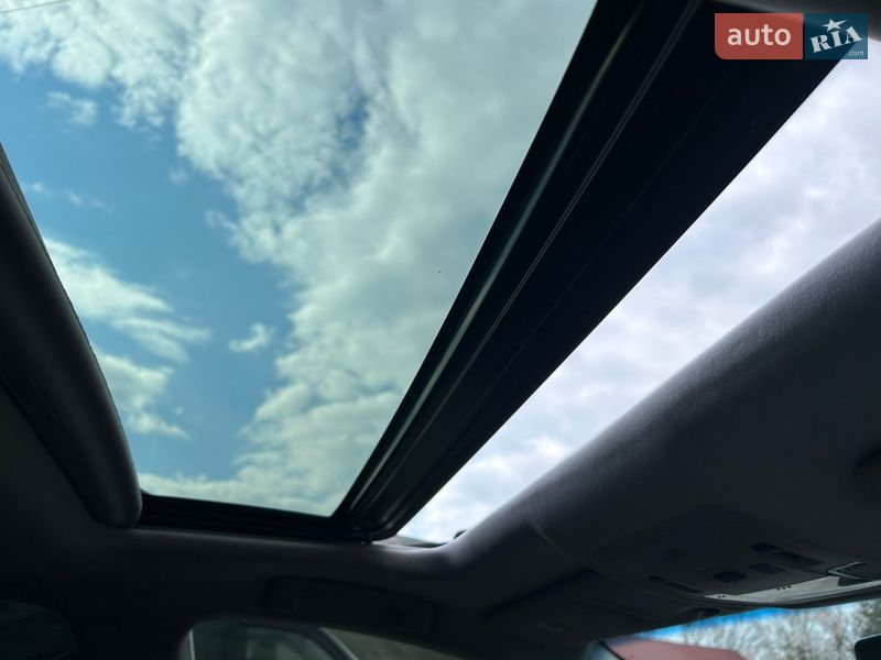 Седан Lexus ES 2017 в Киеве