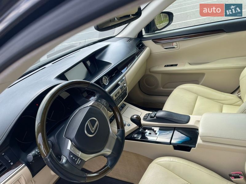Седан Lexus ES 2013 в Виннице фото 9 Седан Lexus ES 2013 в Виннице