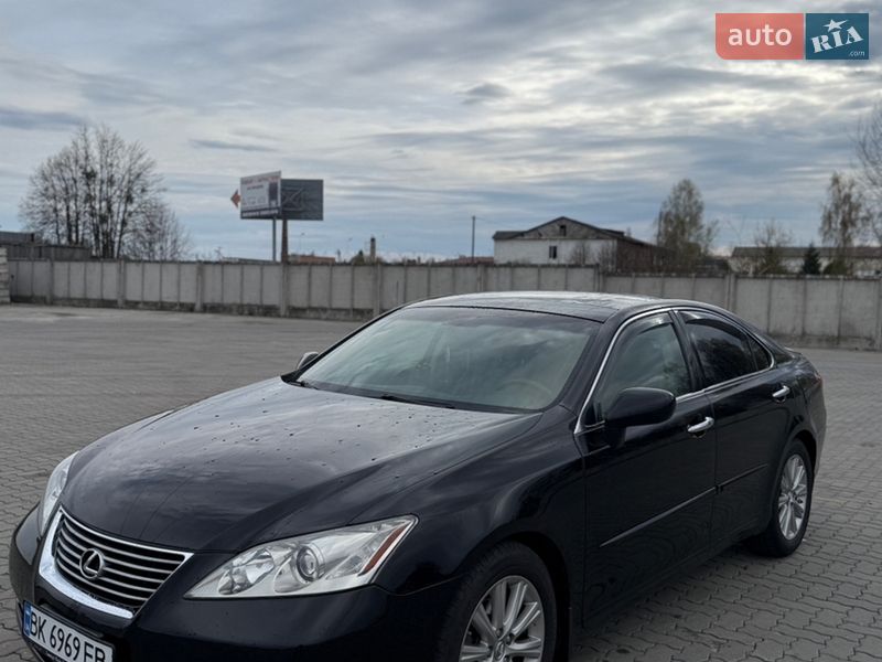 Седан Lexus ES 2008 в Сарнах