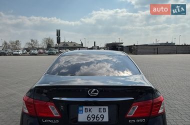 Седан Lexus ES 2008 в Сарнах