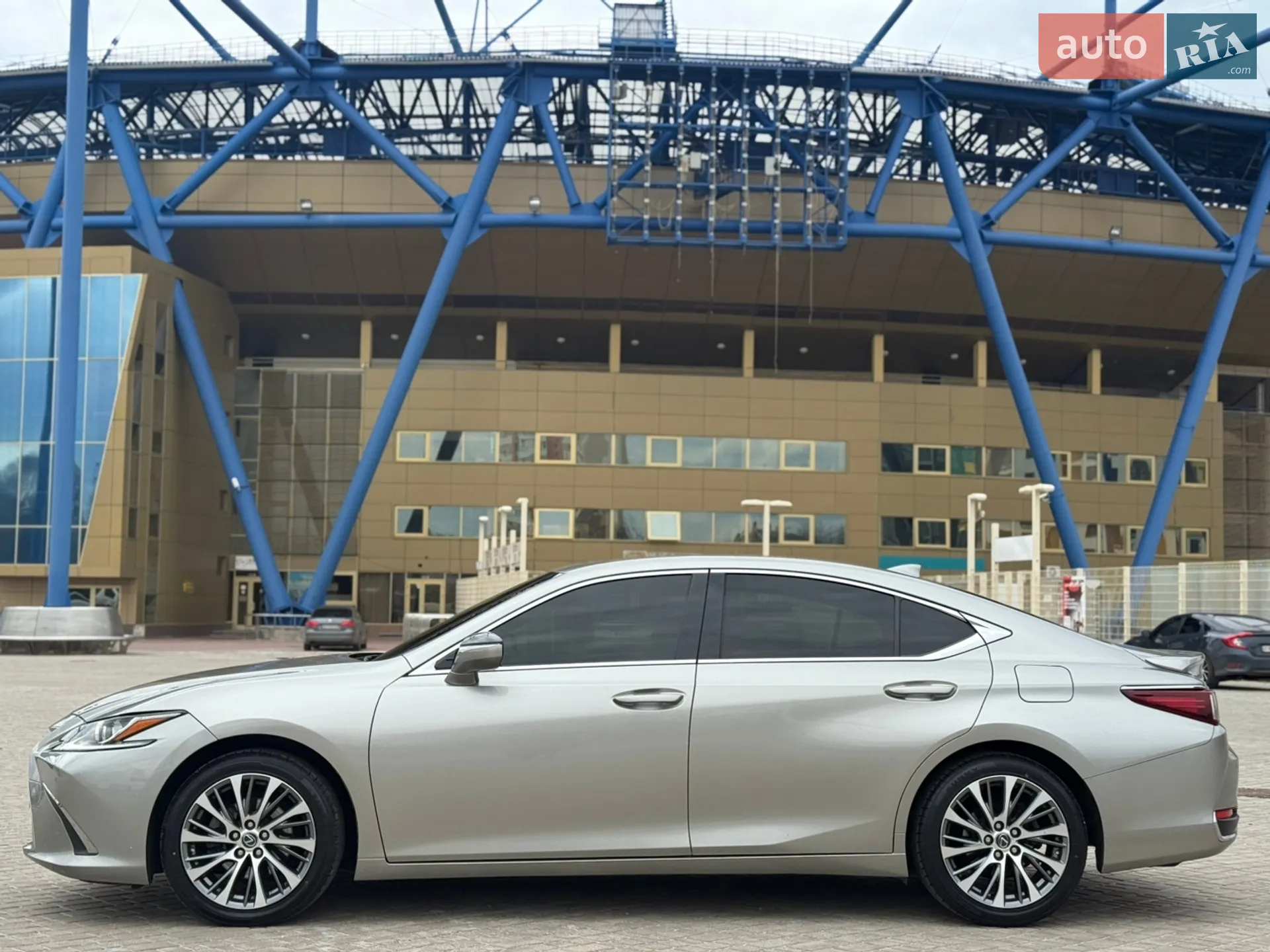 2019 Lexus ES - мініатюра 3
