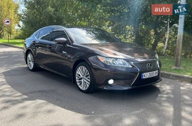 Седан Lexus ES 2013 в Киеве