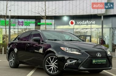 Седан Lexus ES 2016 в Киеве