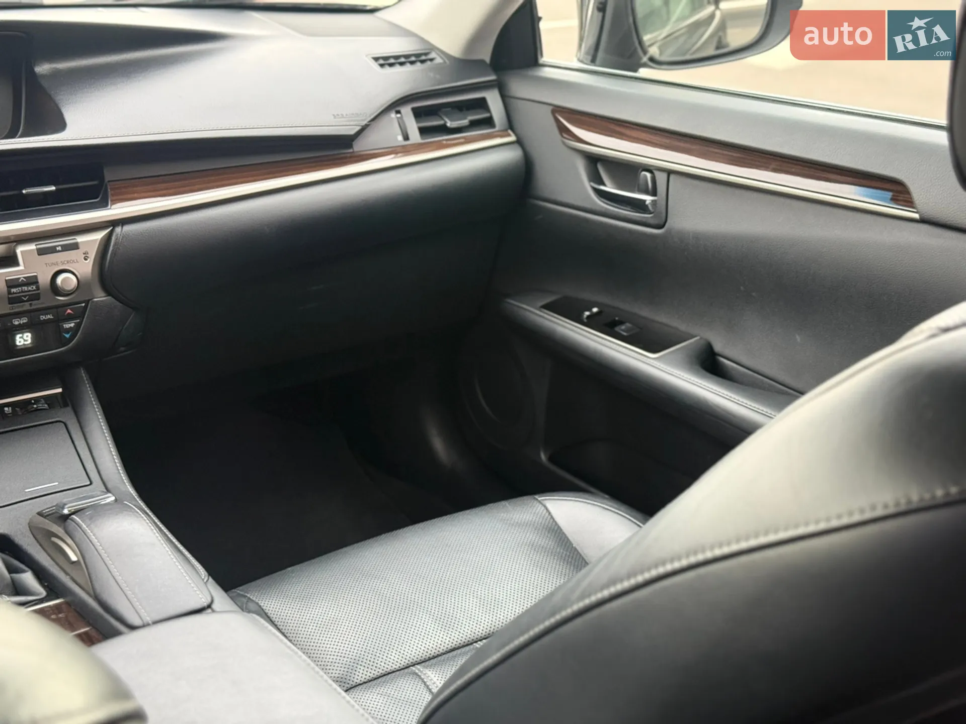 2016 Lexus ES - мініатюра 33