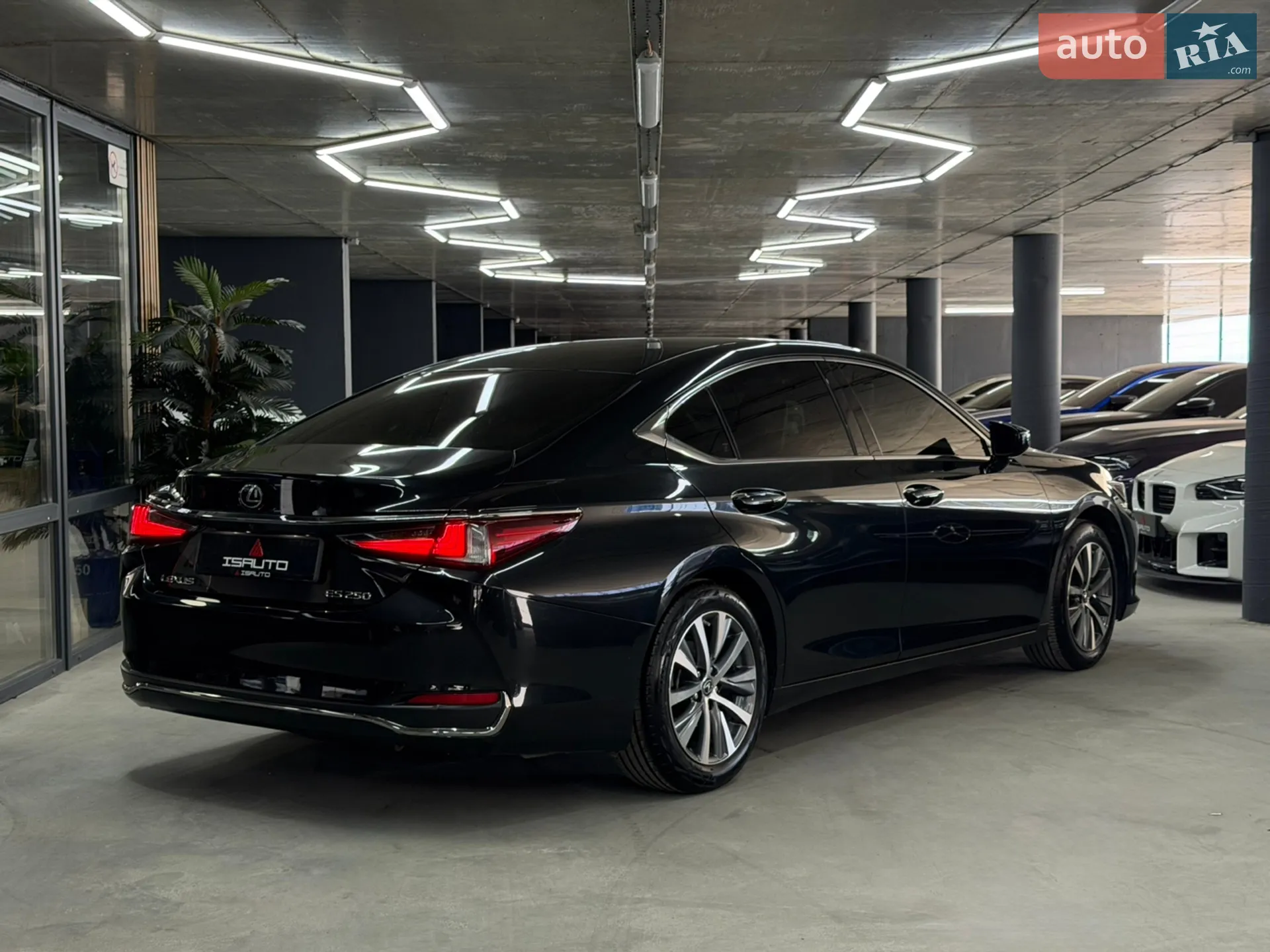 2018 Lexus ES - мініатюра 16
