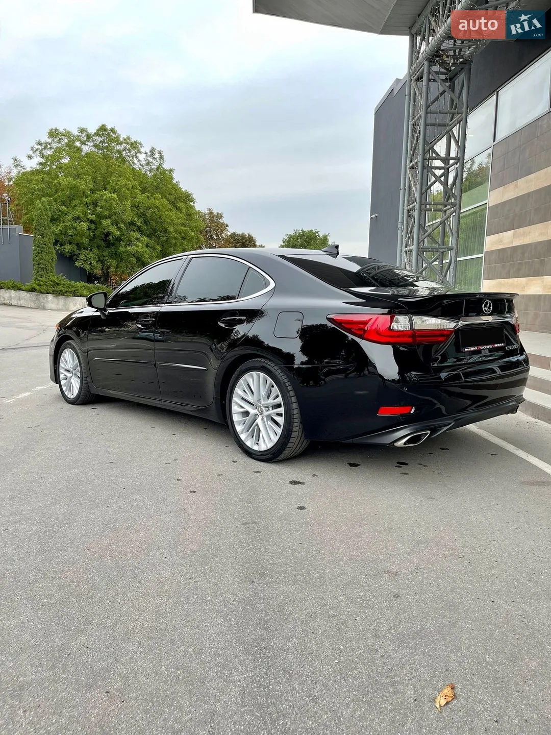 2016 Lexus ES - мініатюра 11