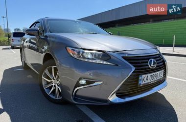 Седан Lexus ES 2018 в Киеве