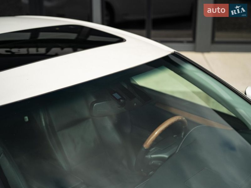 Седан Lexus ES 2014 в Черновцах
