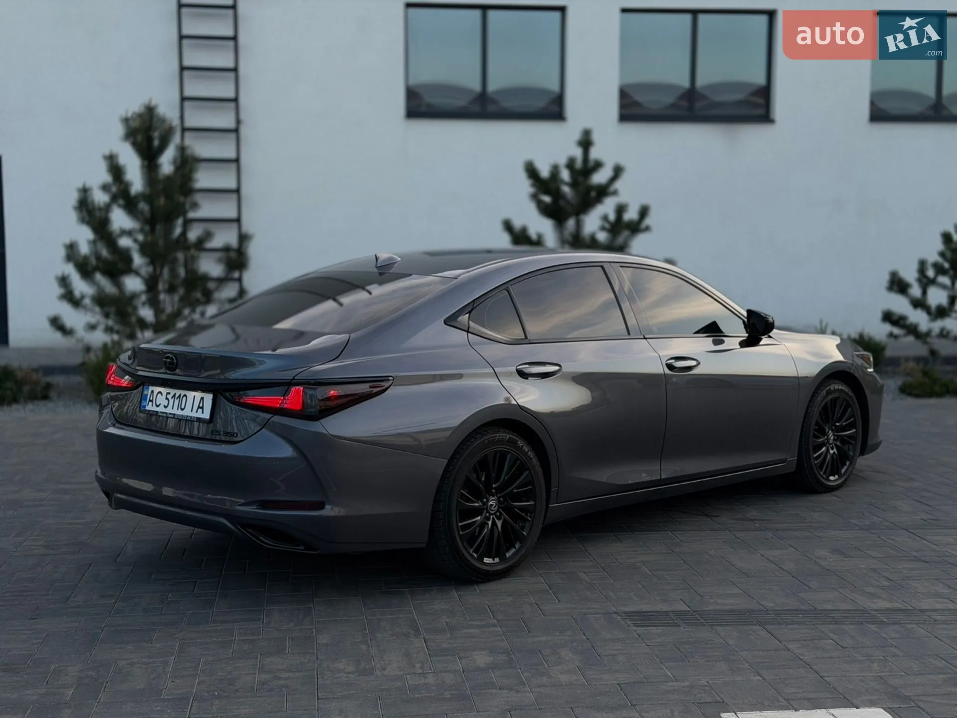 2020 Lexus ES - мініатюра 8