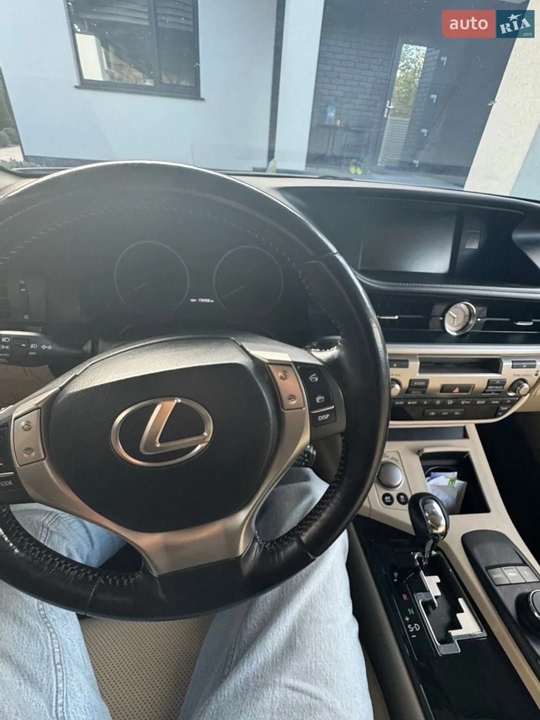 2015 Lexus ES - мініатюра 13