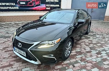 Седан Lexus ES 2015 в Одессе