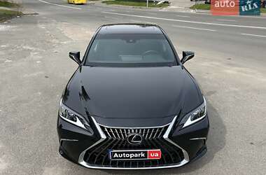 Седан Lexus ES 2023 в Киеве