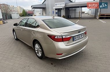 Седан Lexus ES 2015 в Одессе