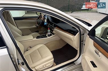 Седан Lexus ES 2015 в Одессе