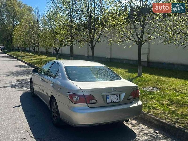 Седан Lexus ES 2003 в Києві