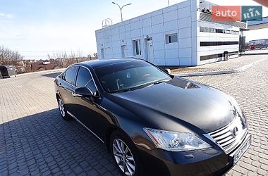 Седан Lexus ES 2011 в Львове