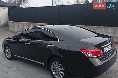 Седан Lexus ES 2011 в Львове