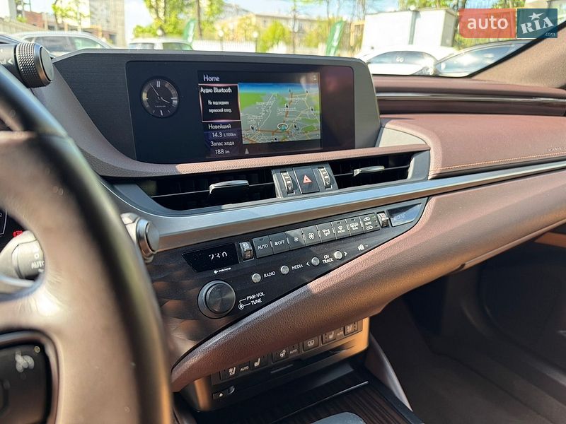 Седан Lexus ES 2019 в Харькове