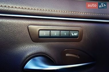 Седан Lexus ES 2019 в Львове
