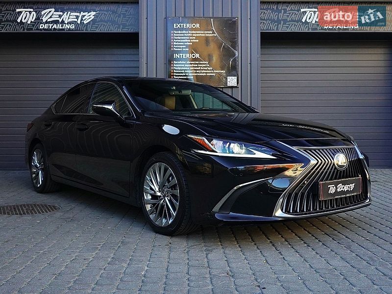 Седан Lexus ES 2019 в Львове