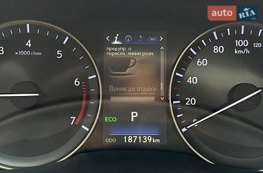 Седан Lexus ES 2015 в Житомирі