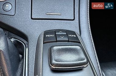 Седан Lexus ES 2015 в Житомирі