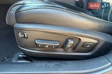 Седан Lexus ES 2015 в Житомирі