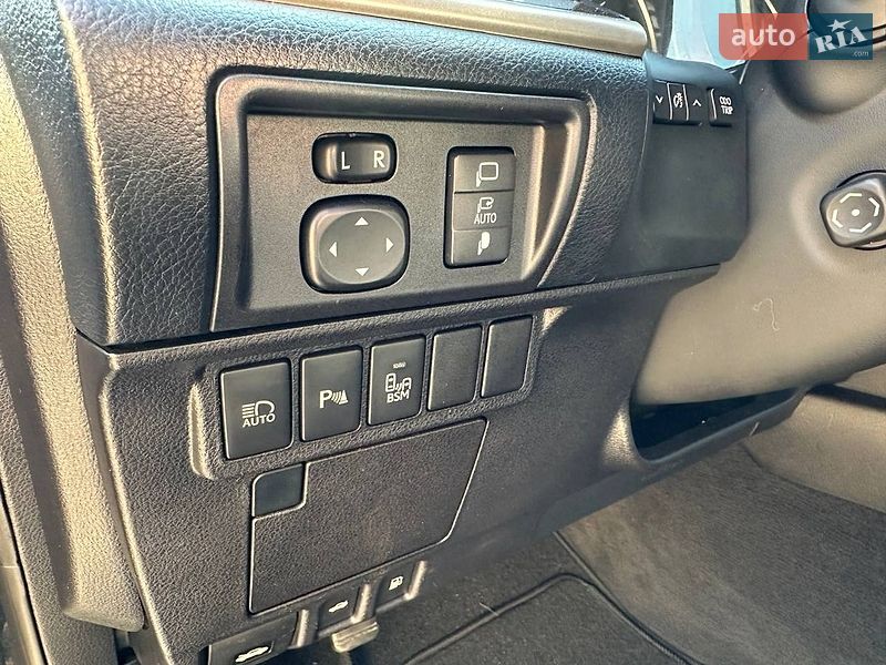 Седан Lexus ES 2015 в Житомирі