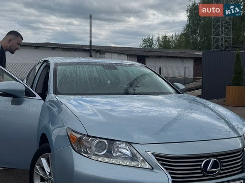 Lexus ES 2012
