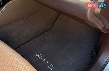 Седан Lexus ES 2020 в Киеве