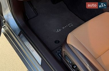 Седан Lexus ES 2020 в Киеве