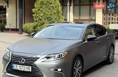 Седан Lexus ES 2015 в Черновцах