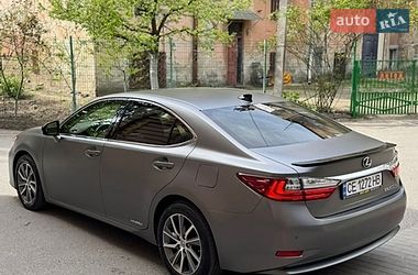 Седан Lexus ES 2015 в Черновцах