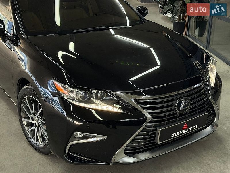 Седан Lexus ES 2018 в Одессе
