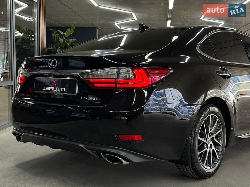 Седан Lexus ES 2018 в Одессе