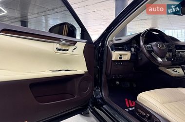 Седан Lexus ES 2018 в Одессе