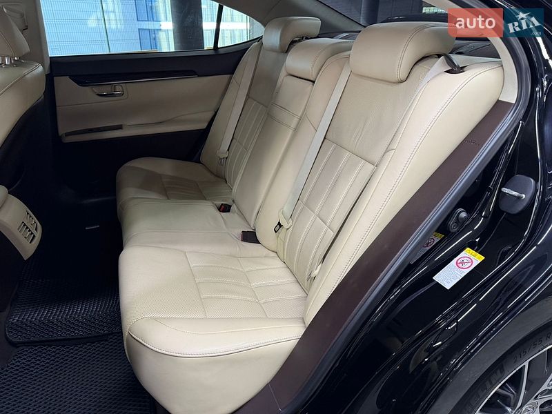 Седан Lexus ES 2018 в Одессе