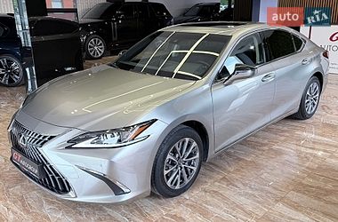 Седан Lexus ES 2022 в Києві