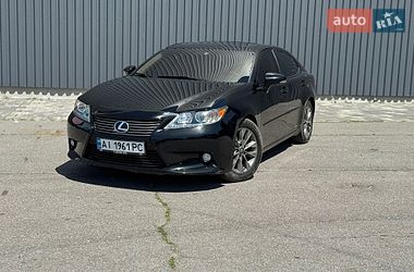 Седан Lexus ES 2013 в Харькове