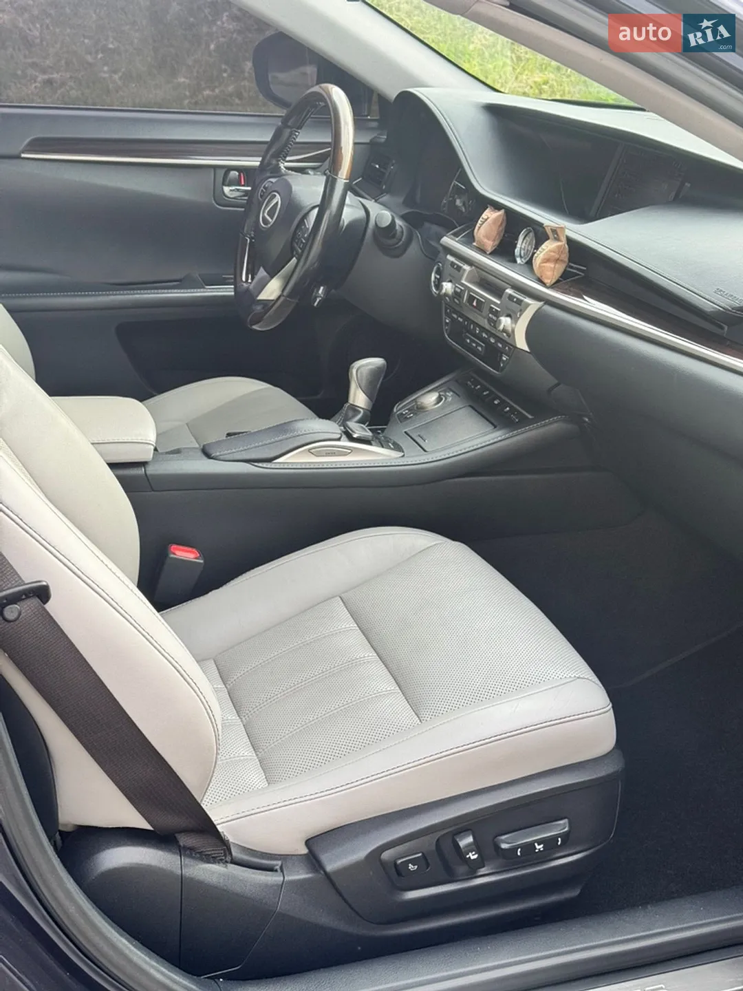 2015 Lexus ES - мініатюра 15